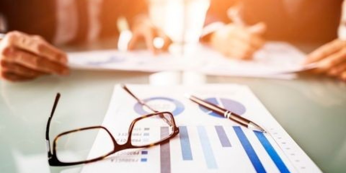 Smart Greenhouse Market Challenges: Growth, Share, Value, Size, and Scope By 2033
